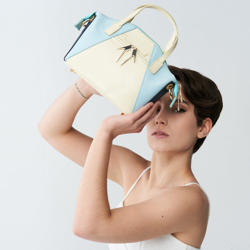 THE FRENCH PARROT- Leather goods- Crafted by French & Italian artisans –  thefrenchparrot